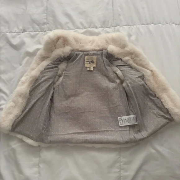 VIGNETTE Cozy Cream Girls Vest 3Y - Picture 3 of 7